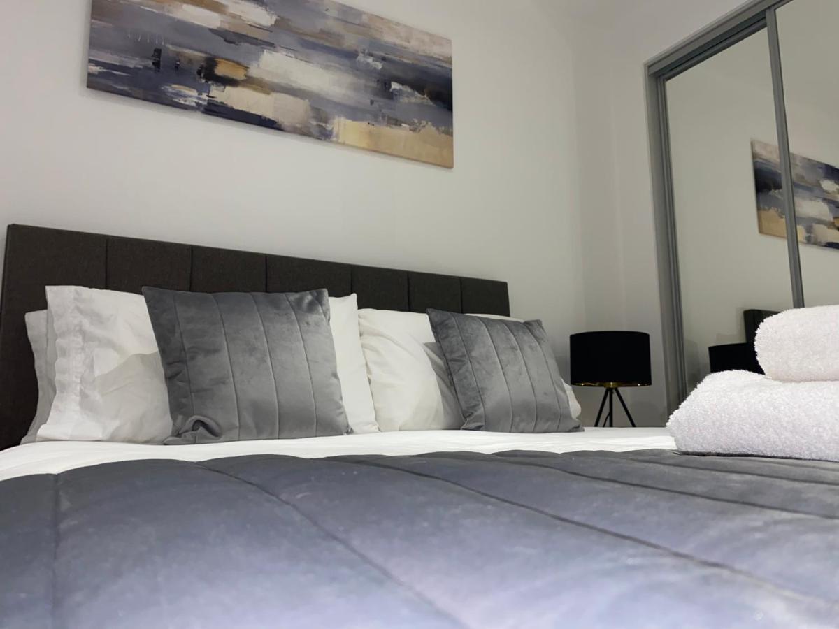 Roomotel - Broadoaks Apartments Solihull Eksteriør billede