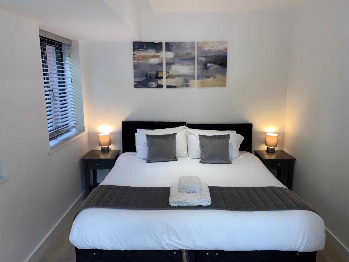 Roomotel - Broadoaks Apartments Solihull Eksteriør billede