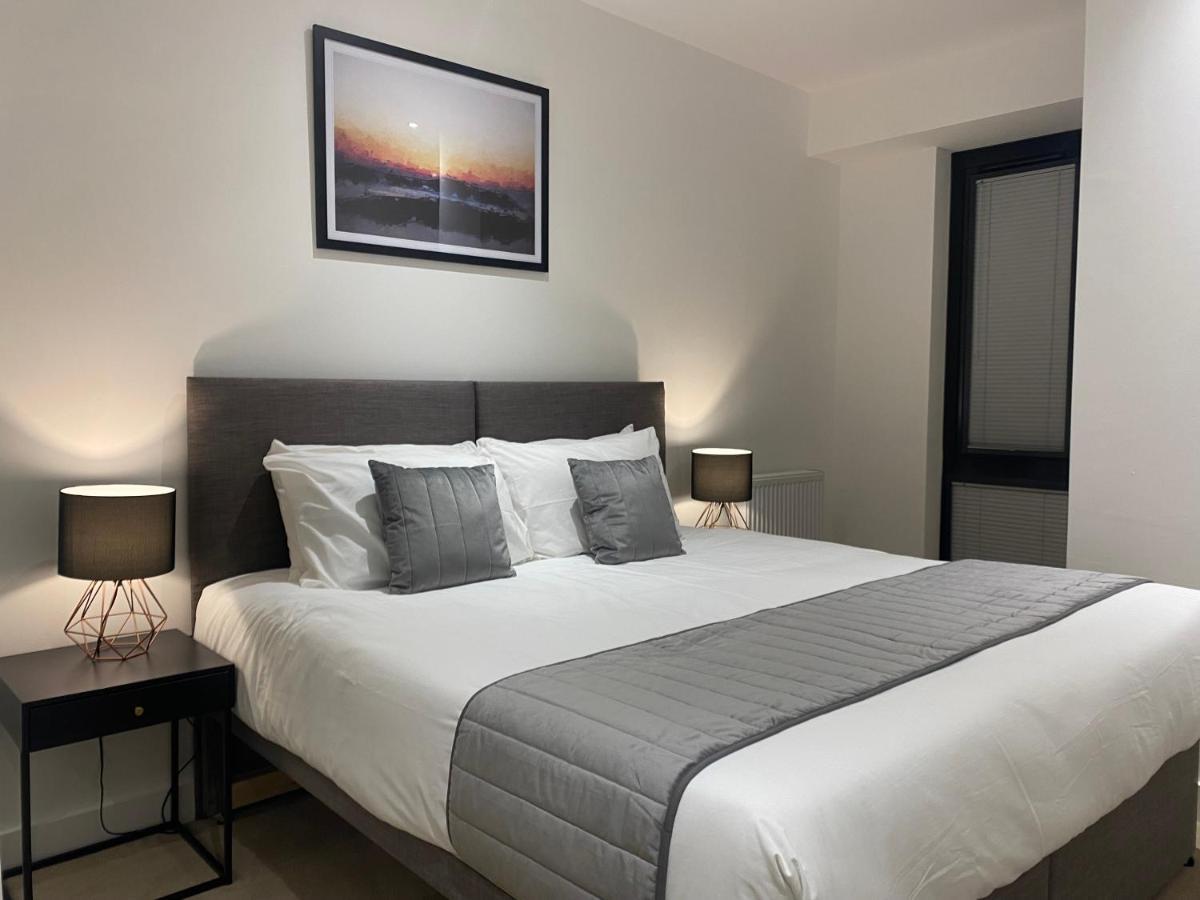 Roomotel - Broadoaks Apartments Solihull Eksteriør billede