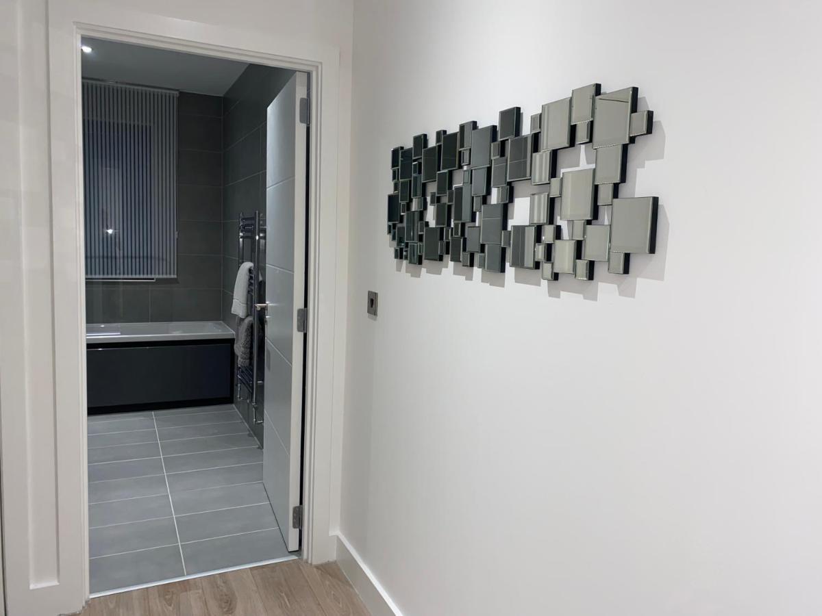 Roomotel - Broadoaks Apartments Solihull Eksteriør billede