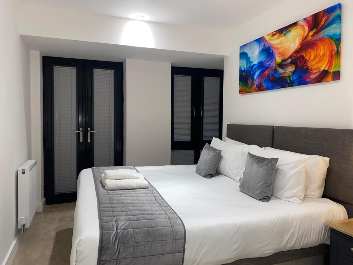 Roomotel - Broadoaks Apartments Solihull Eksteriør billede