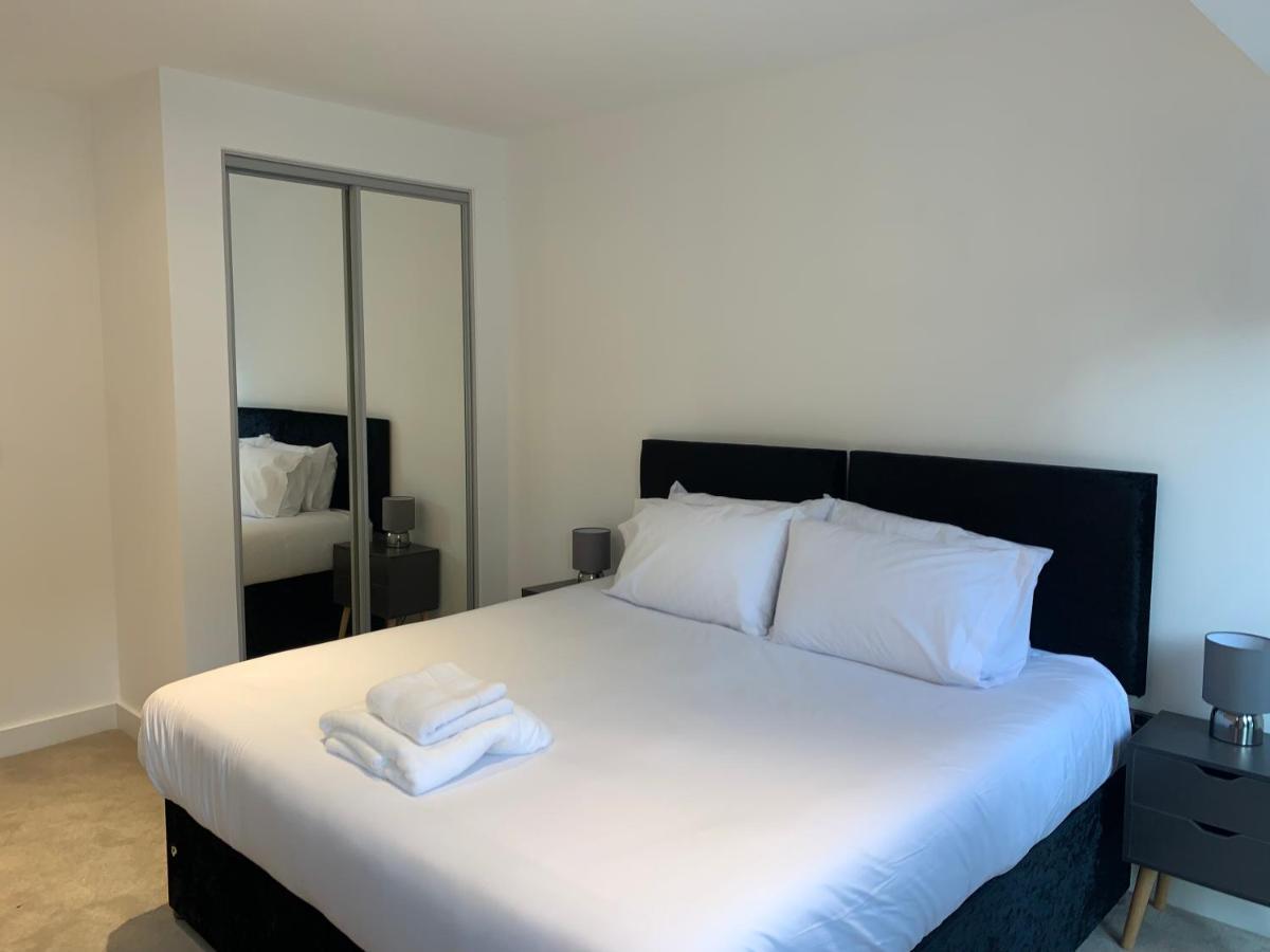 Roomotel - Broadoaks Apartments Solihull Eksteriør billede