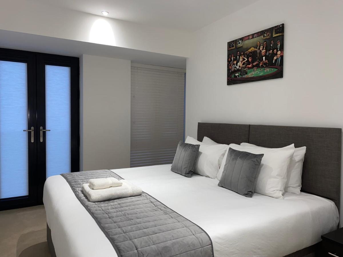 Roomotel - Broadoaks Apartments Solihull Eksteriør billede